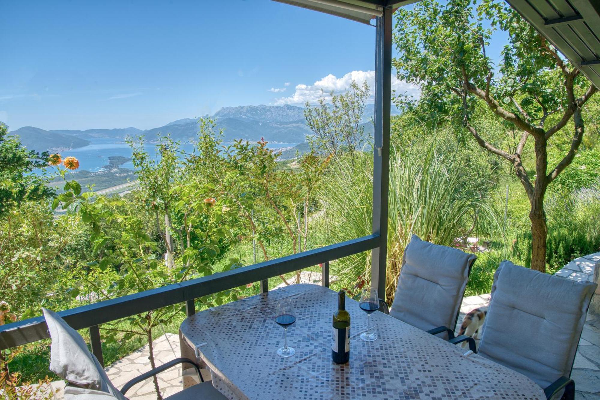 Apartment Paradise Котор Экстерьер фото